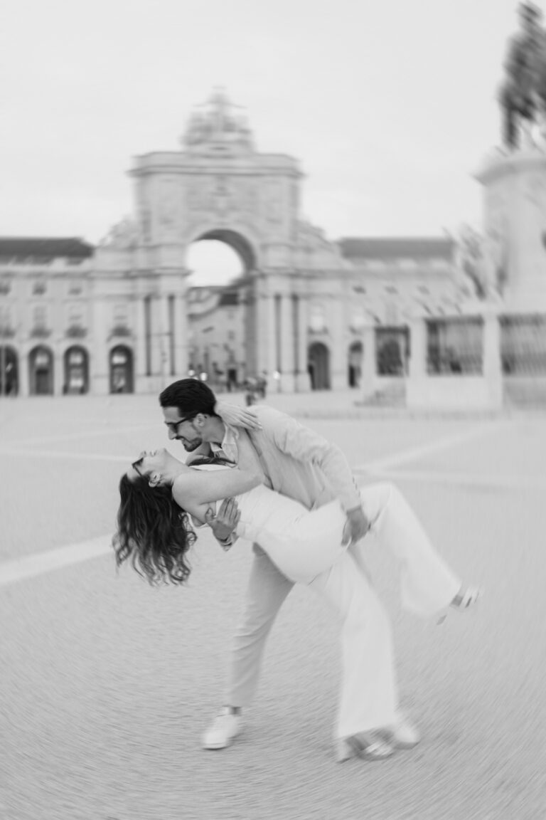 Sunrise Stroll Through Alfama: Catharina & Sebastian’s Lisbon Engagement